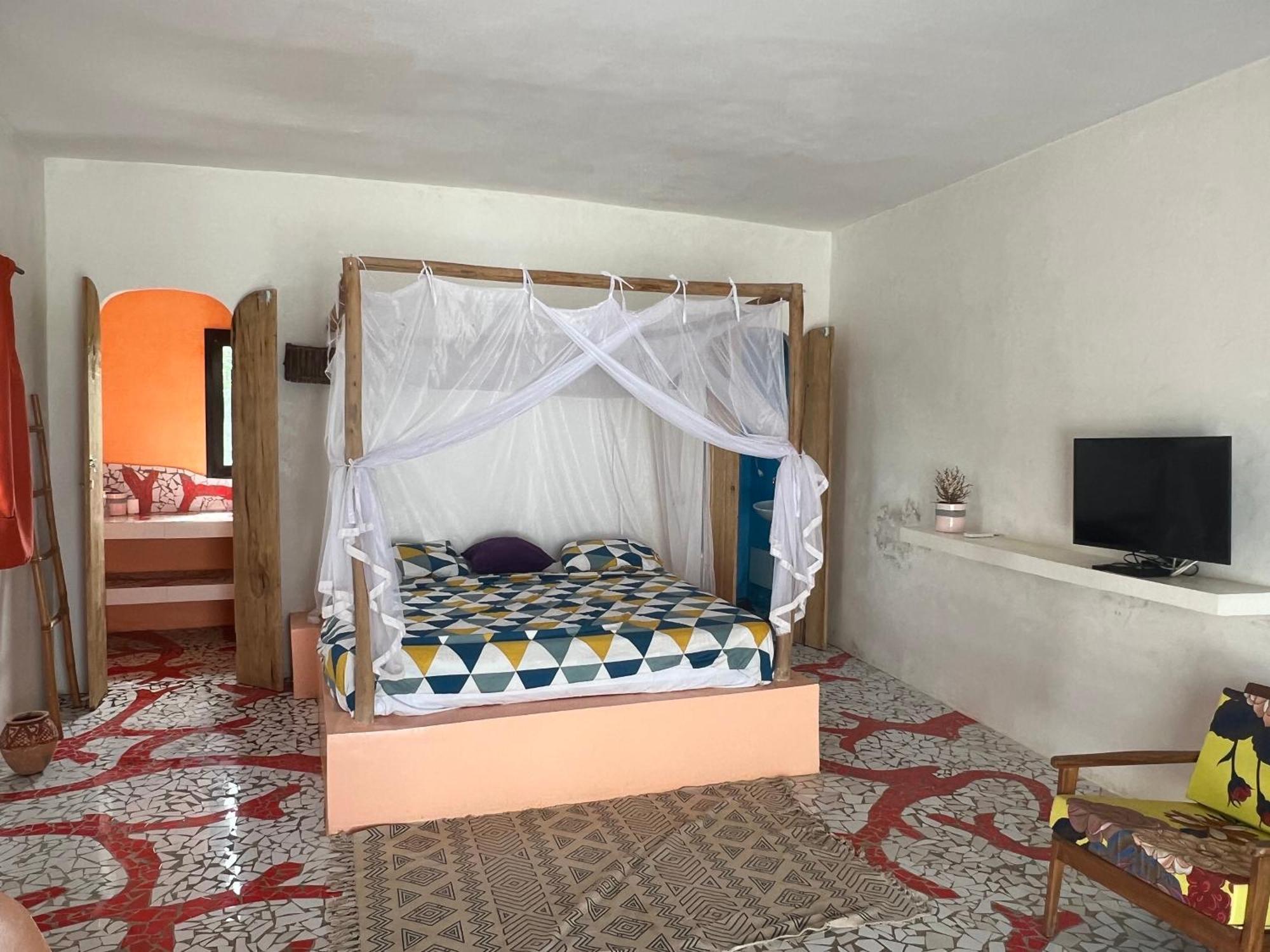 Guéréo Bine Bassile Bed & Breakfast エクステリア 写真
